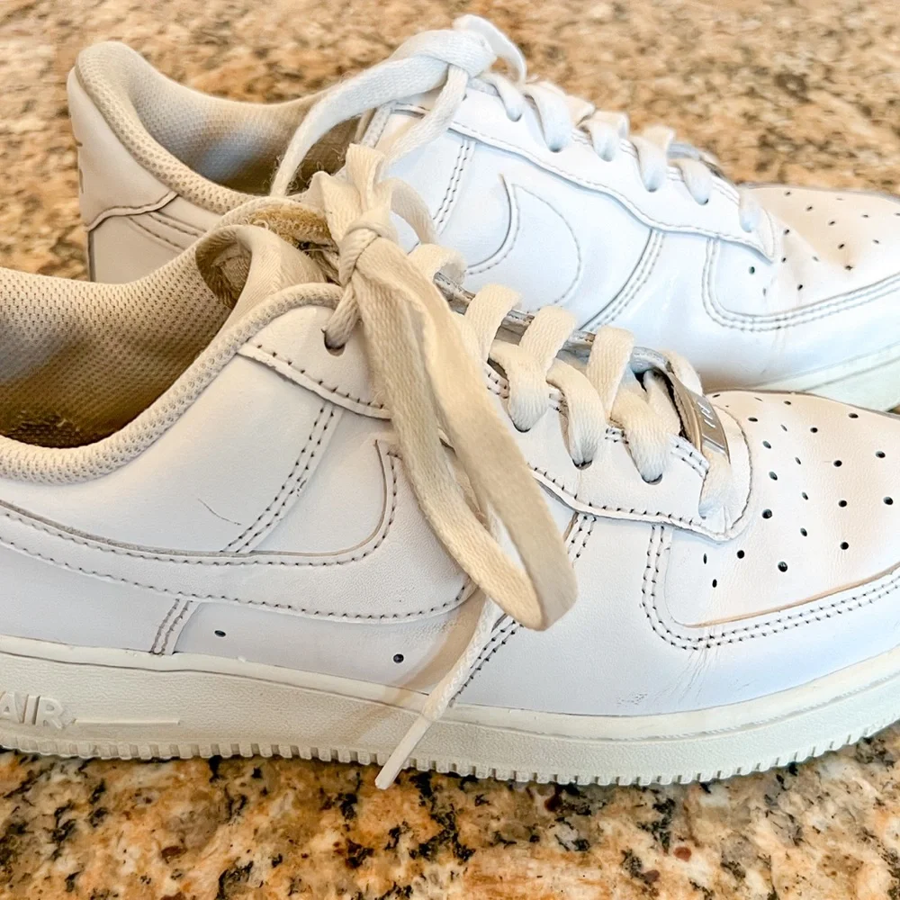 Nike Women’s Air Force 1‎ Sneaker Shoe Low White Size 7.5 DD8959-100